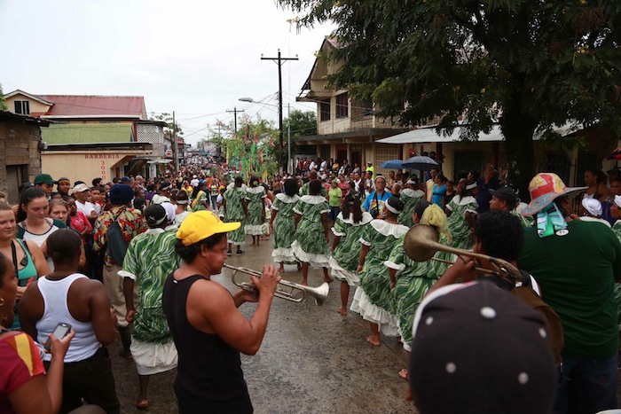 Costa Caribe celebras Fiestas de Mayo Ya 2013