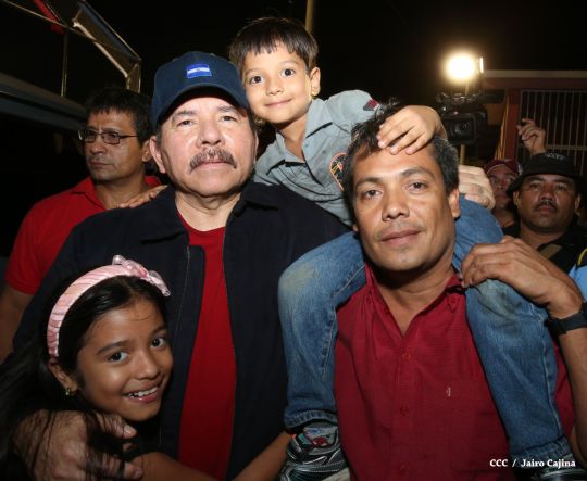 Daniel inaugura Estadio de Béisbol Infantil “Hugo Chávez Frías”