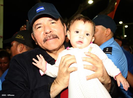 Daniel inaugura Estadio de Béisbol Infantil “Hugo Chávez Frías”