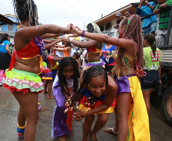 Costa Caribe celebras Fiestas de Mayo Ya 2013