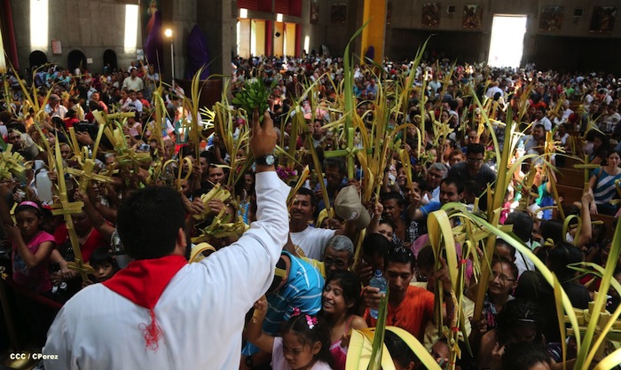 Procesión de la Burrita en Managua (Semana Santa 2013)