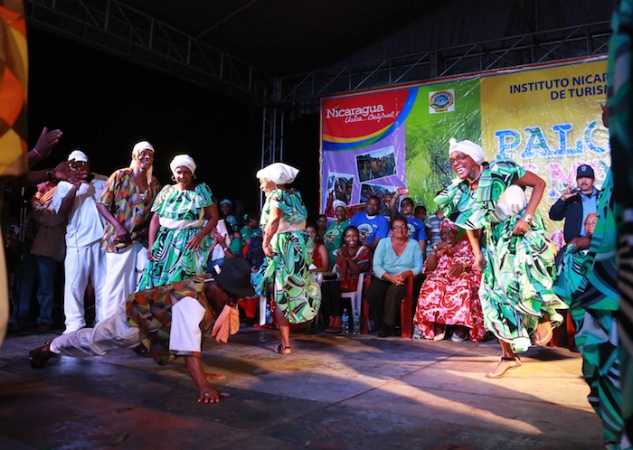 Costa Caribe celebras Fiestas de Mayo Ya 2013