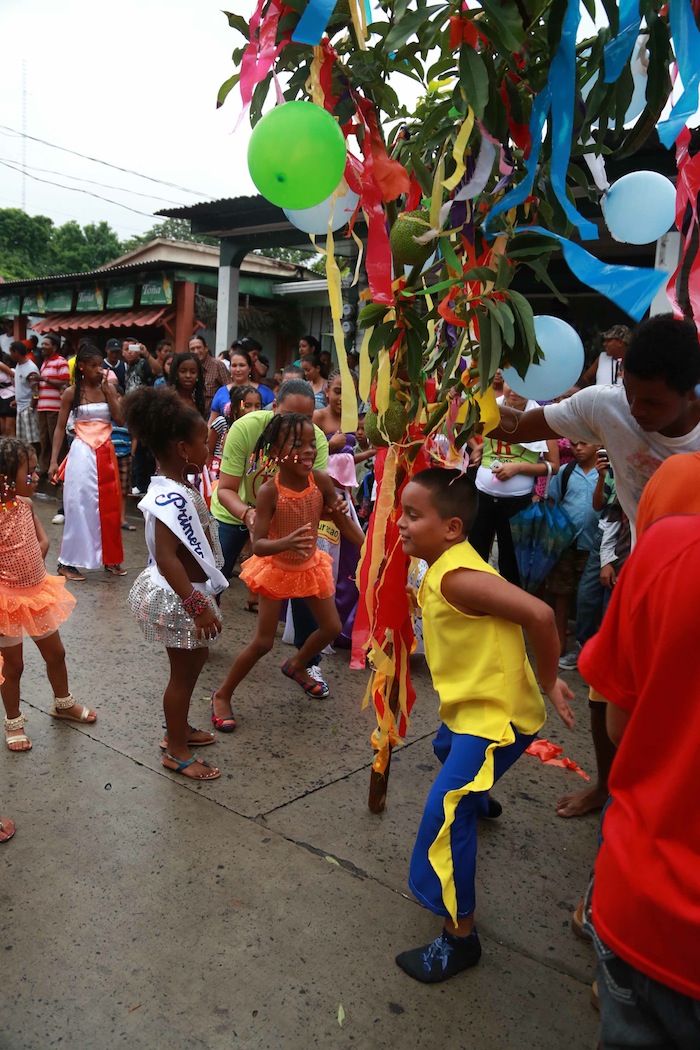 Costa Caribe celebras Fiestas de Mayo Ya 2013