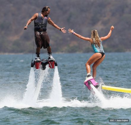 Intur promueve show de Flyboarding en centros turísticos del país