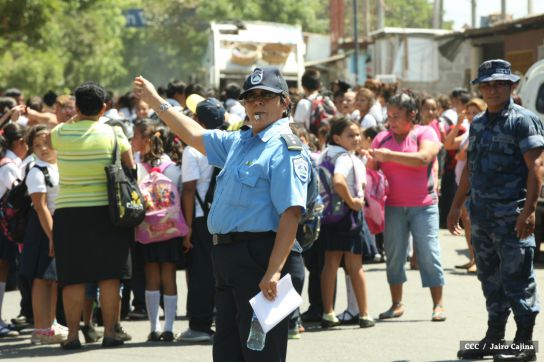 Familias de Masachapa participan masivamente en simulacros de terremoto y tsunami  
