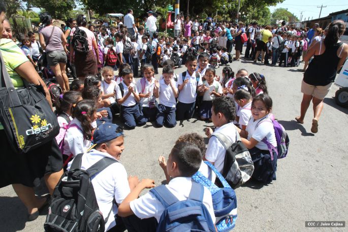 Familias de Masachapa participan masivamente en simulacros de terremoto y tsunami  