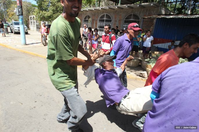 Familias de Masachapa participan masivamente en simulacros de terremoto y tsunami  