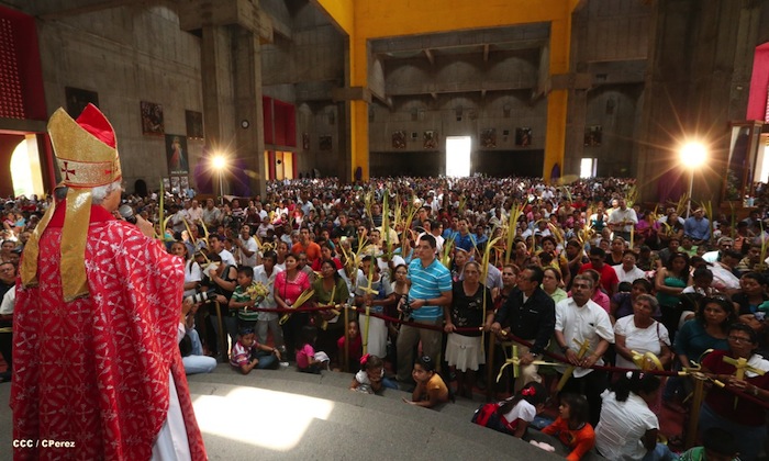 Procesión de la Burrita en Managua (Semana Santa 2013)