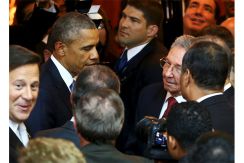 Saludo entre Raúl y Obama en VII Cumbre de las Américas