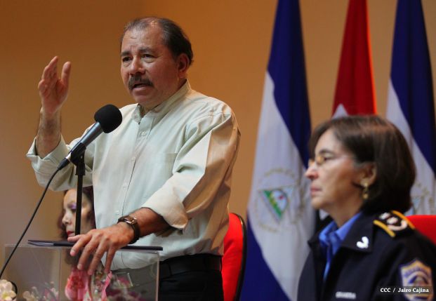 Daniel y Rosario reciben Plan de Fortalecimiento de la Seguridad Ciudadana