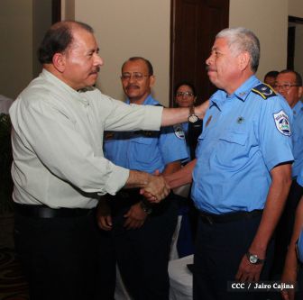 Daniel y Rosario reciben Plan de Fortalecimiento de la Seguridad Ciudadana