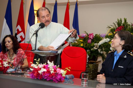 Daniel y Rosario reciben Plan de Fortalecimiento de la Seguridad Ciudadana