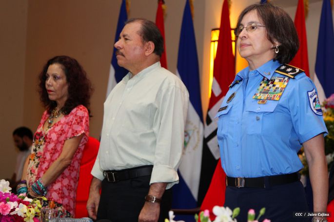 Daniel y Rosario reciben Plan de Fortalecimiento de la Seguridad Ciudadana