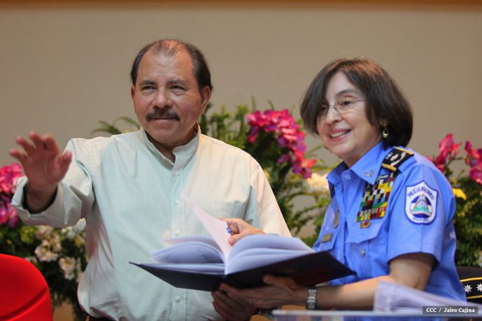 Daniel y Rosario reciben Plan de Fortalecimiento de la Seguridad Ciudadana