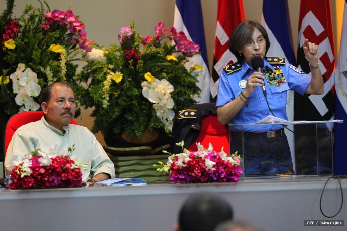 Daniel y Rosario reciben Plan de Fortalecimiento de la Seguridad Ciudadana