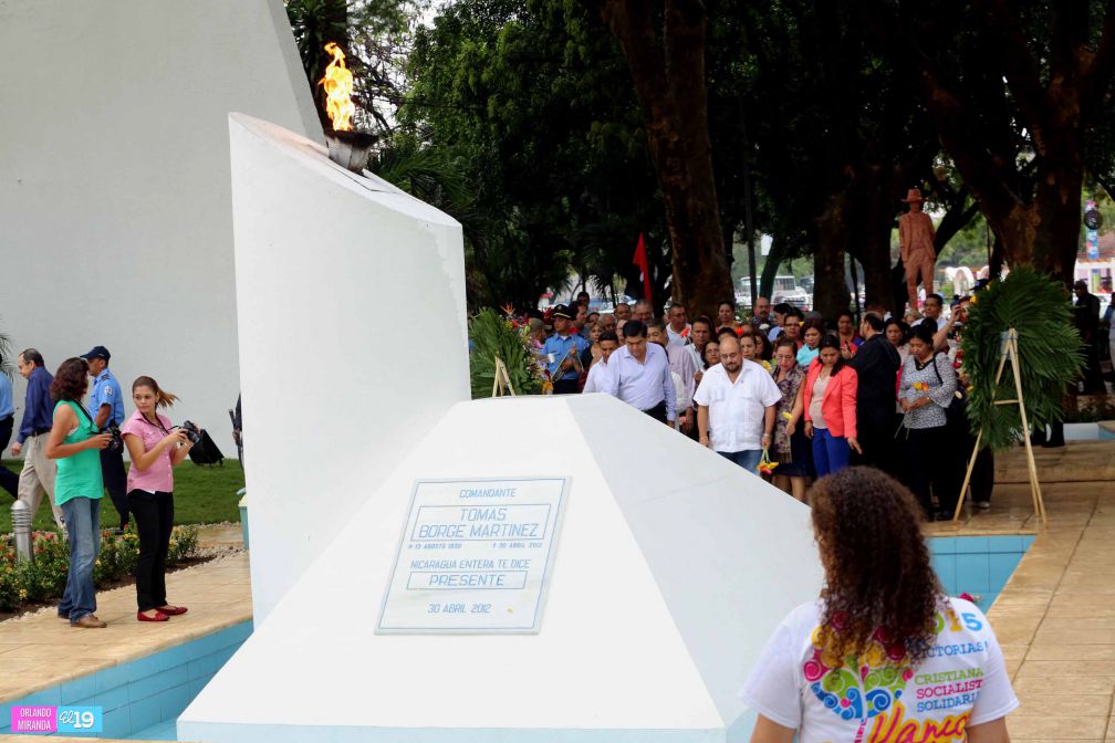 Una Flor para Tomás (30 Abril 2015)
