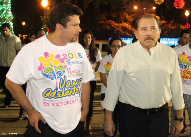 Daniel y Rosario rinden homenaje al Comandante Tomás Borge Martínez