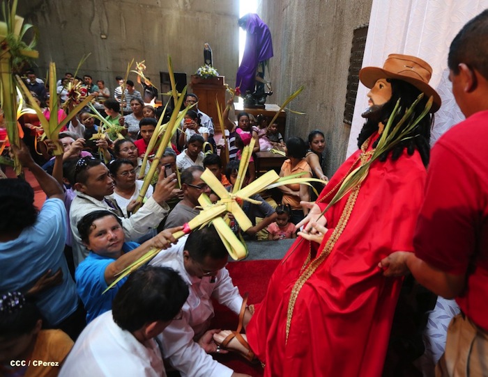 Procesión de la Burrita en Managua (Semana Santa 2013)