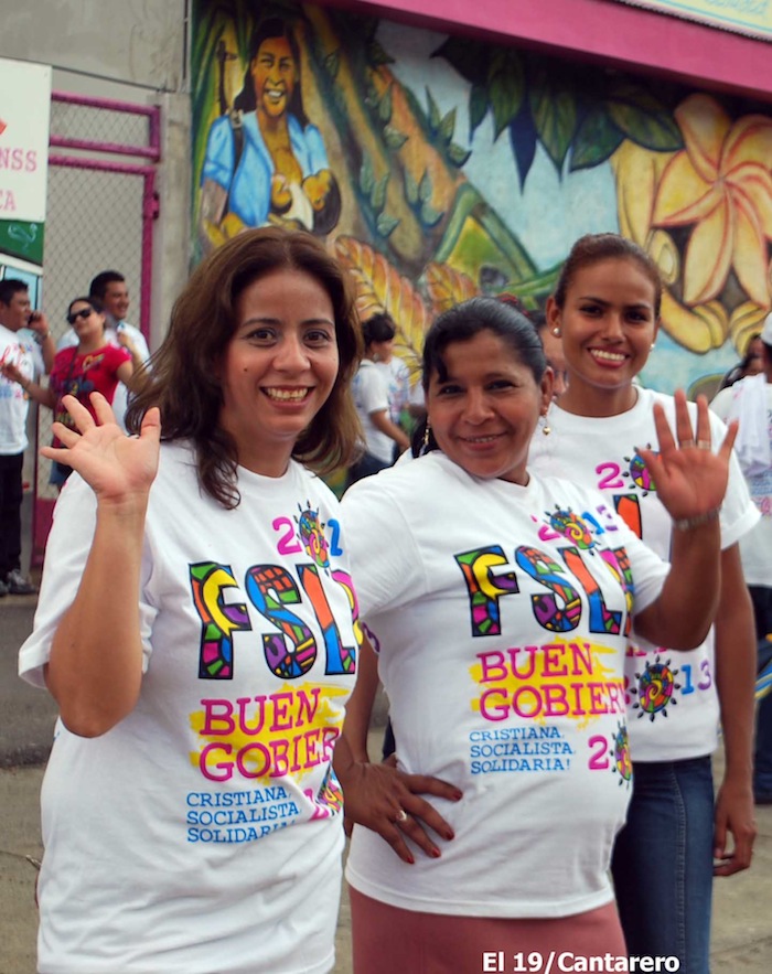 Daniel y Nicolás recorren calles y rotondas de Managua