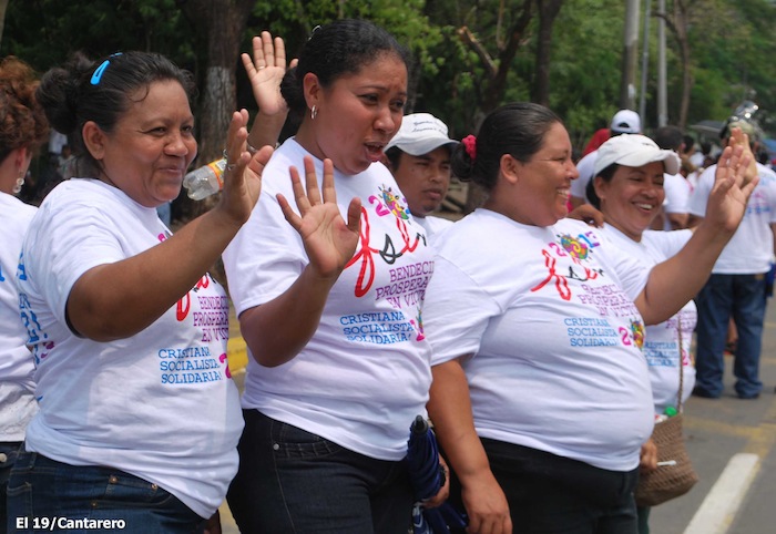 Daniel y Nicolás recorren calles y rotondas de Managua