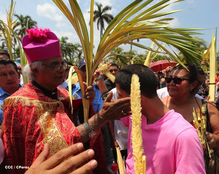 Procesión de la Burrita en Managua (Semana Santa 2013)