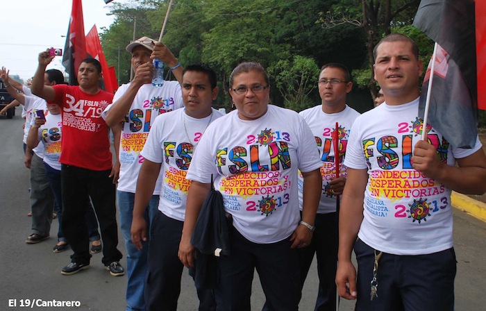 Daniel y Nicolás recorren calles y rotondas de Managua