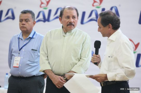 Presidente Daniel inaugura planta láctea del grupo Lala