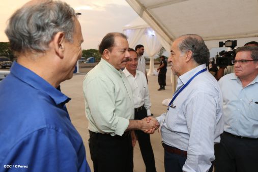 Presidente Daniel inaugura planta láctea del grupo Lala