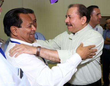 Presidente Daniel inaugura planta láctea del grupo Lala