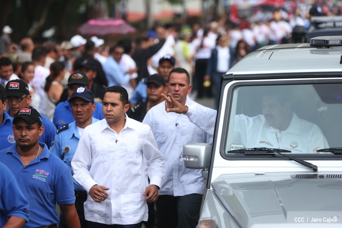Daniel y Nicolás visitan Puerto Salvador Allende