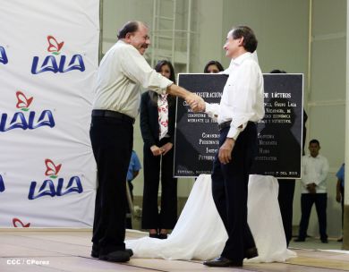 Presidente Daniel inaugura planta láctea del grupo Lala