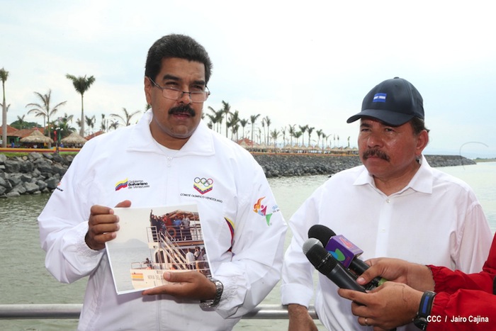 Daniel y Nicolás visitan Puerto Salvador Allende