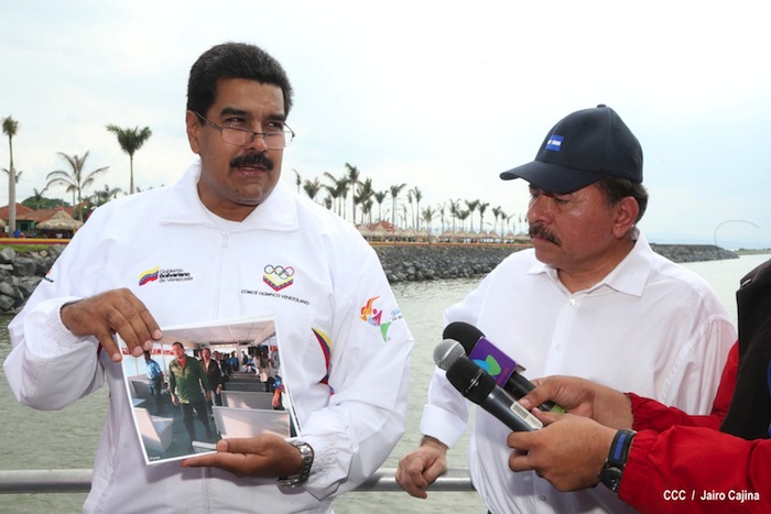 Daniel y Nicolás visitan Puerto Salvador Allende