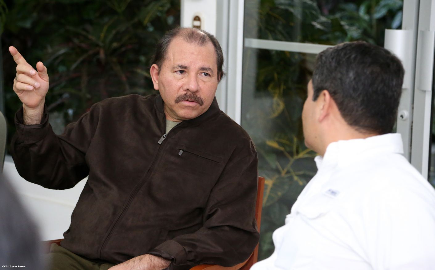 Daniel y Rosario se reúnen con presidente de Honduras