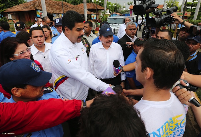 Daniel y Nicolás visitan Puerto Salvador Allende