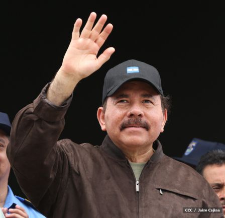 Daniel y Rosario conmemoran el 120 aniversario del natalicio de Sandino