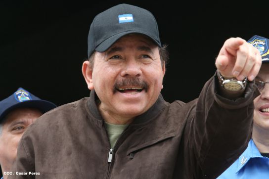 Daniel y Rosario conmemoran el 120 aniversario del natalicio de Sandino