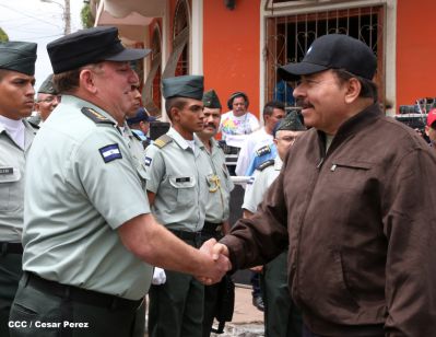 Daniel y Rosario conmemoran el 120 aniversario del natalicio de Sandino