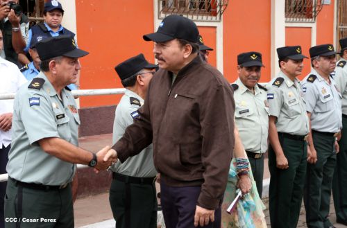 Daniel y Rosario conmemoran el 120 aniversario del natalicio de Sandino