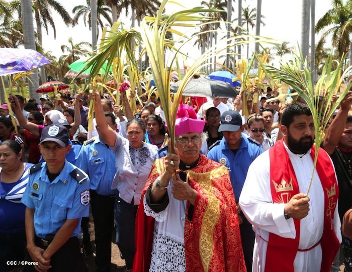 Procesión de la Burrita en Managua (Semana Santa 2013)