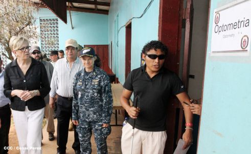 Brigada Humanitaria del USNS Confort atiende a comunidades del Caribe