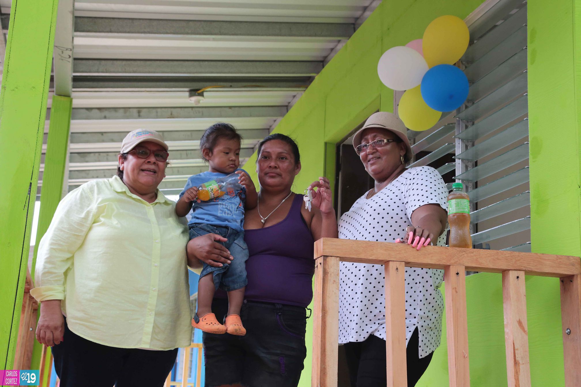 Madres de Rama Kay celebran su día con la entrega de sus nuevas viviendas