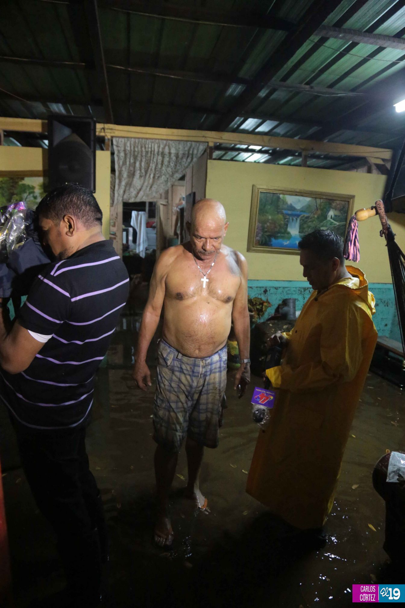 Intenso aguacero cae sobre Managua