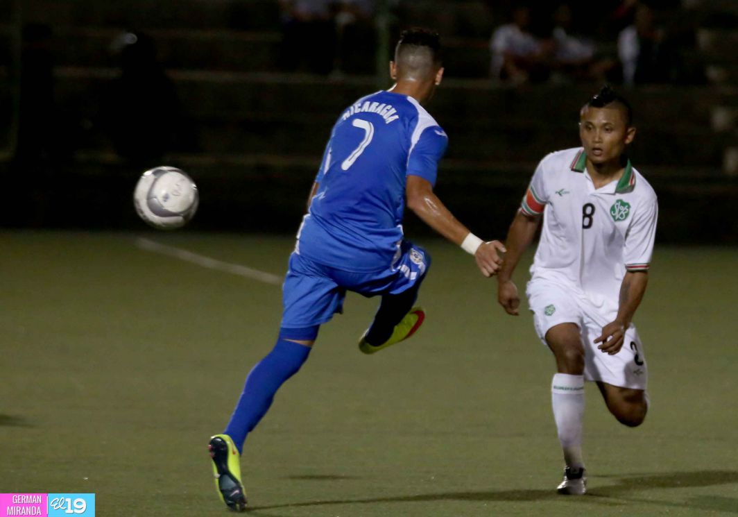 Nicaragua gana 1-0 a Surinam