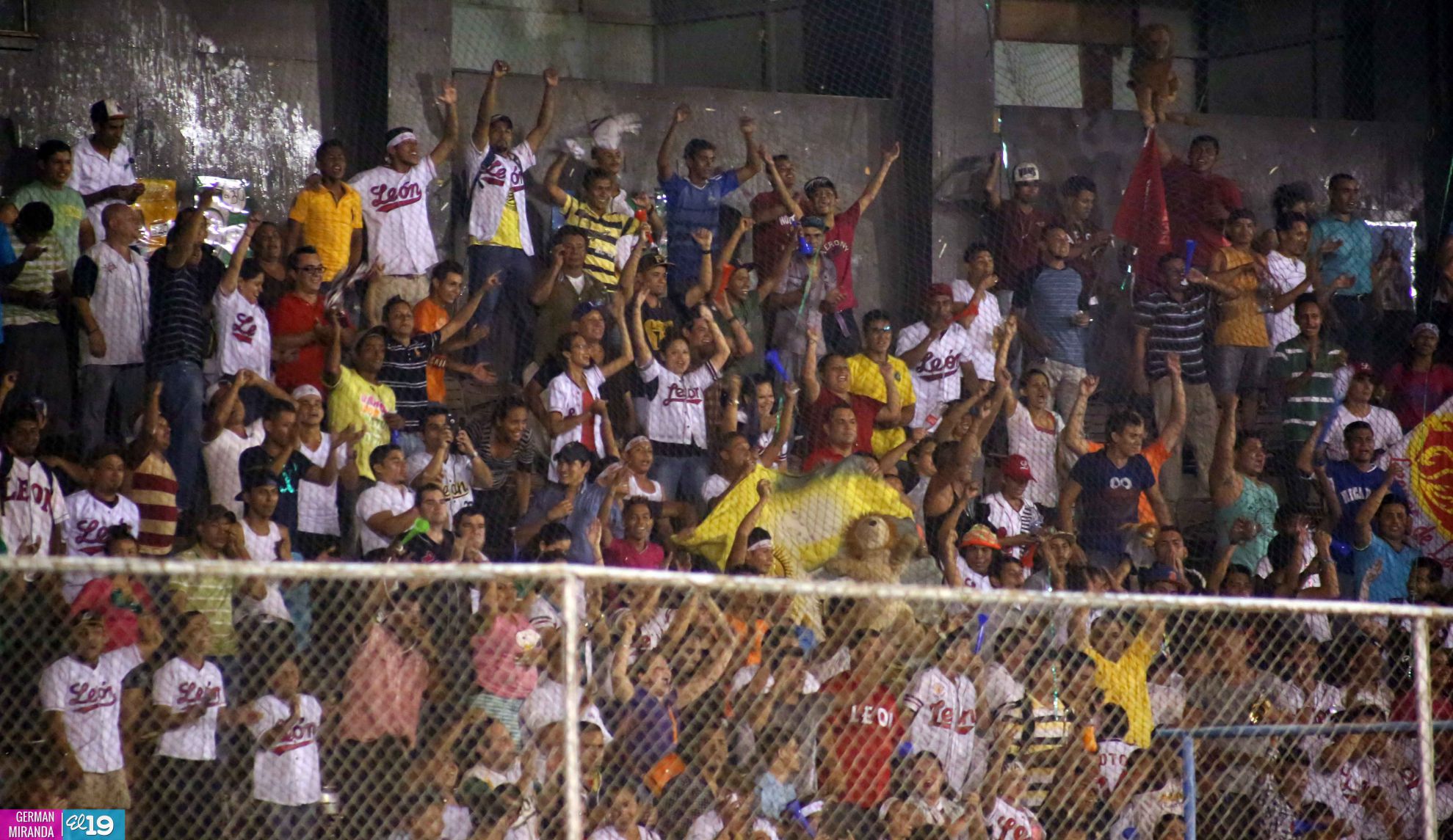 Leones eliminan a los Dantos y pasan a la final del Pomares