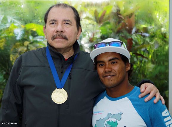 Daniel sostiene encuentro con presidente ISA, Fernando Aguerre