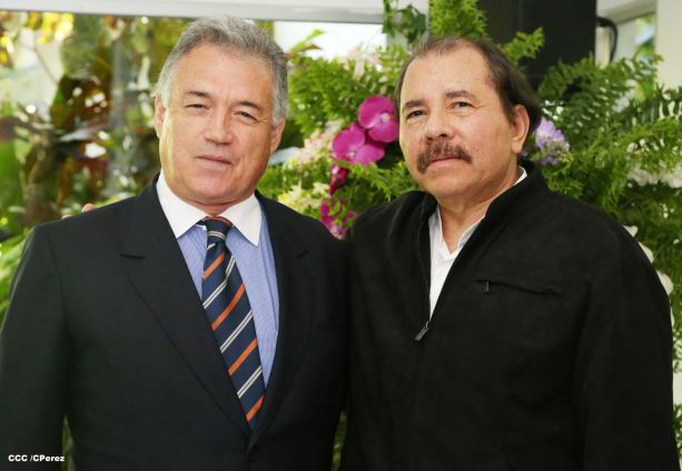 Daniel y Rosario recibe cartas credenciales de embajadores de Ecuador, Panamás, Honduras y Perú