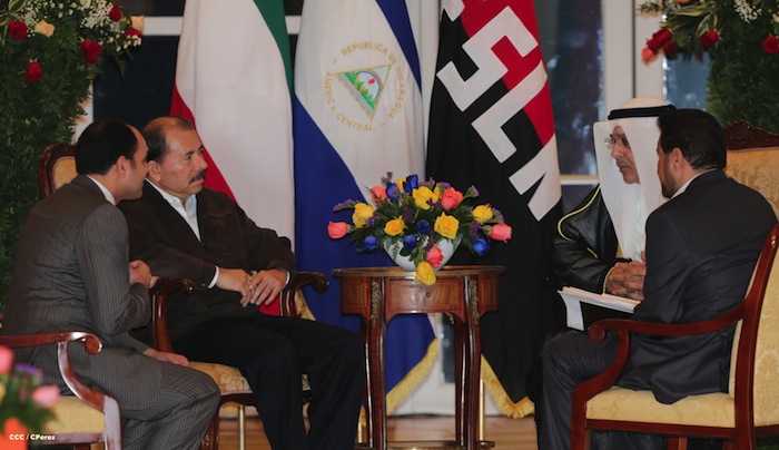 Presidente Daniel recibe cartas credenciales