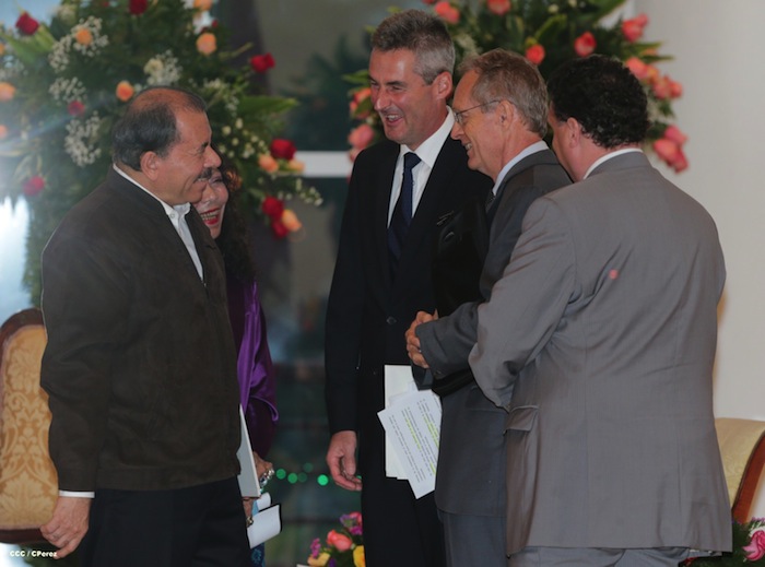 Presidente Daniel recibe cartas credenciales