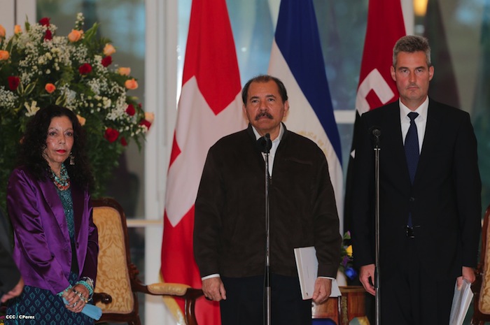 Presidente Daniel recibe cartas credenciales